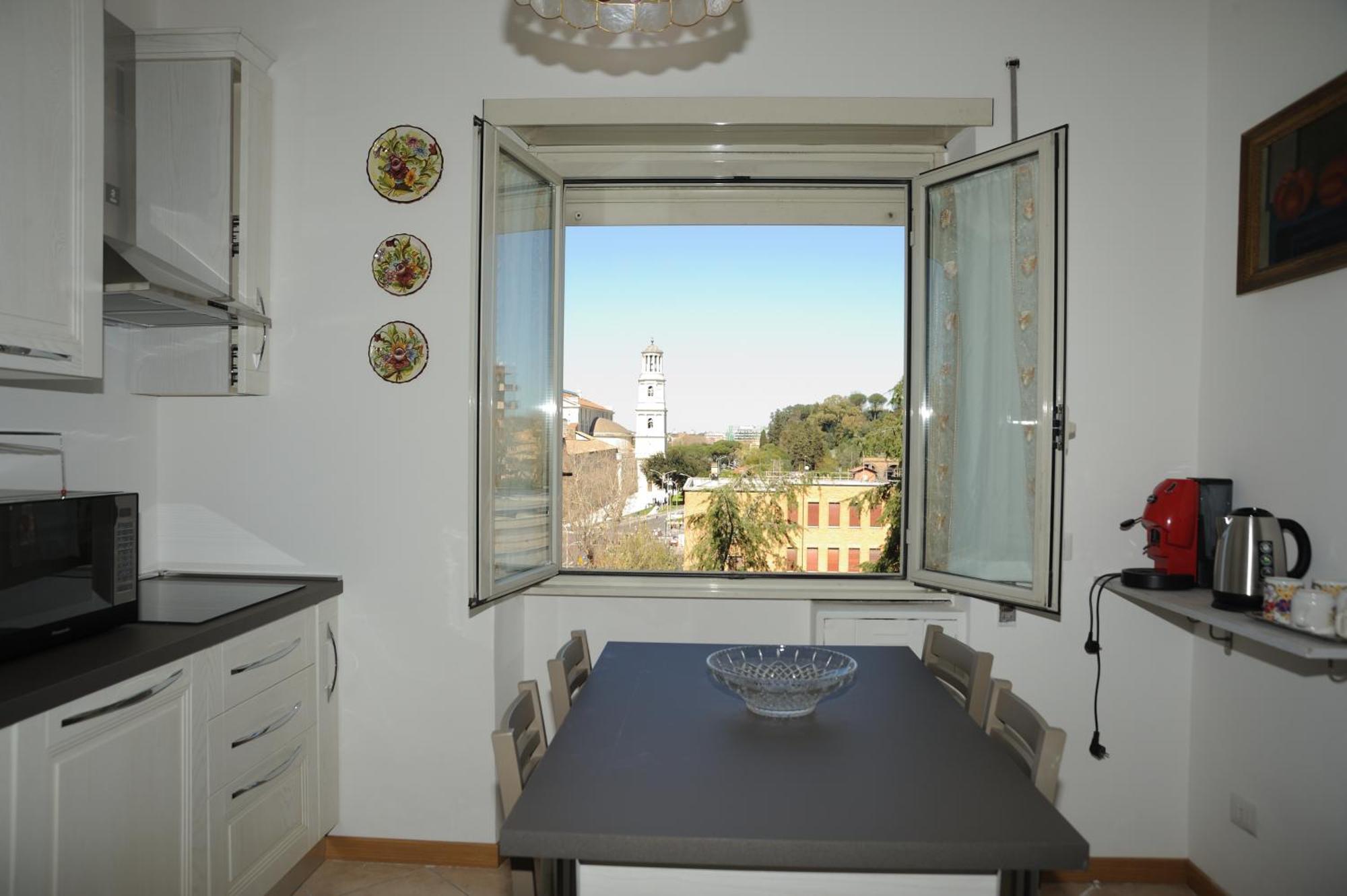 Francis House Roma