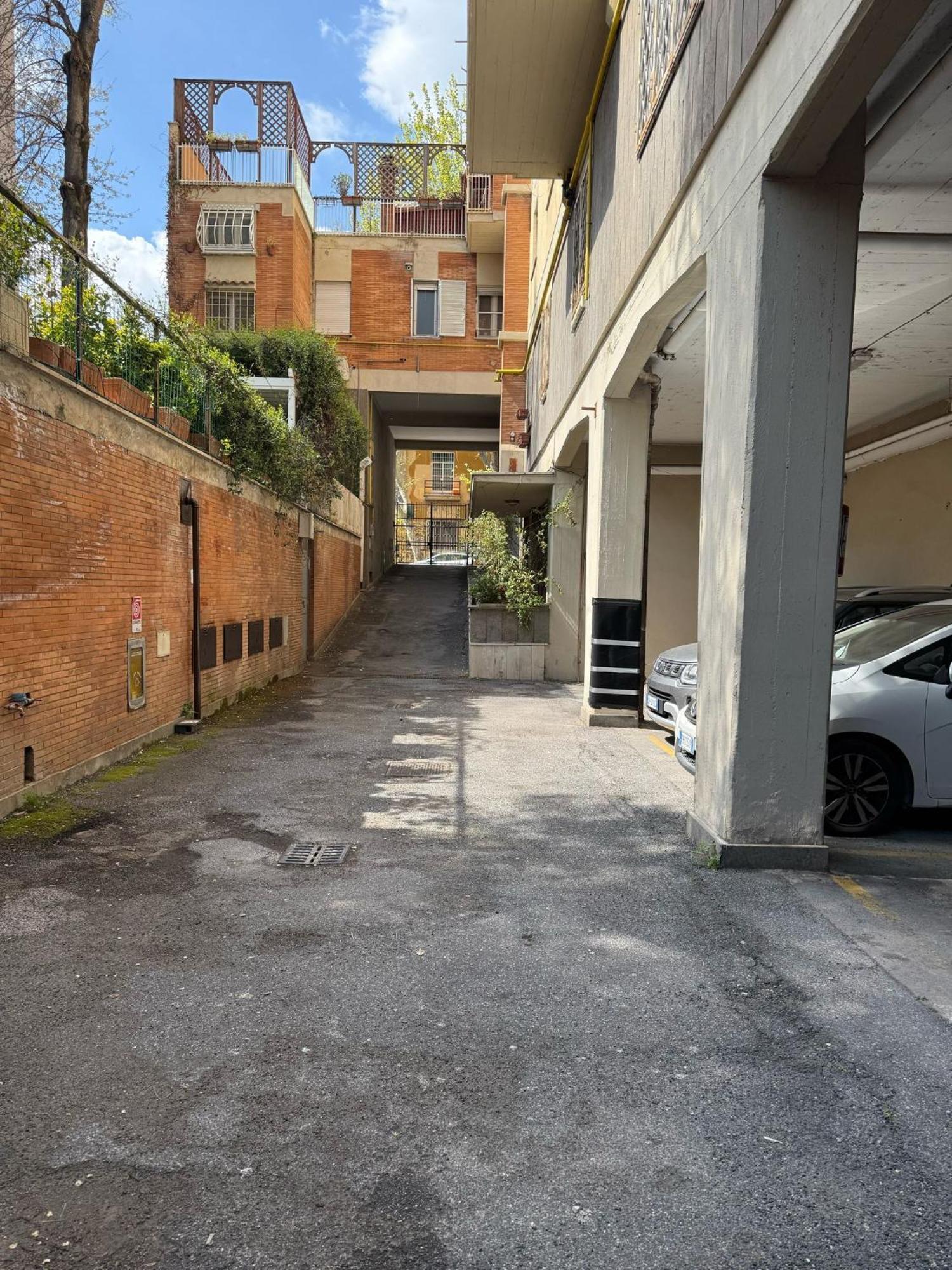Francis House Roma